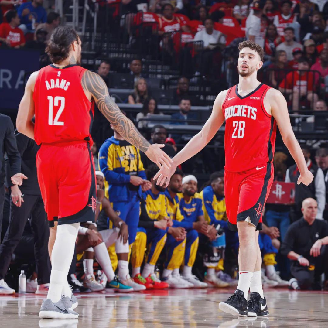 正式签约!3年3900万!再见了,湖人队