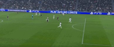 半岛体育app下载-【欧冠】麦肯尼超级世界波，尤文图斯2比1埃因霍温