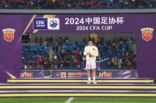 半岛体育app下载-奇塔迪尼回顾海港岁月：成就感十足！开发进攻潜能