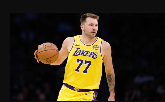 半岛体育入口-NBA球员压根没把全明星投票当回事，看看选票就懂了|凯德-坎宁安|体育赛事讨论|泰雷塞·马克西|斯蒂芬·库里|扬尼斯-阿德托昆博_新浪新闻