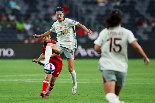 半岛体育全站-中国女足亚洲杯首胜，暴露四大问题！最新排名出炉，小组第一难了|马德兴|球队|比赛|对手|体能_新浪体育_新浪新闻