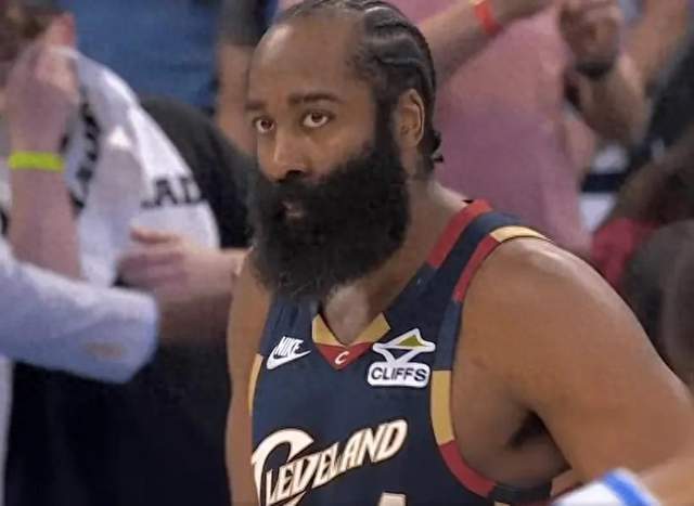 半岛体育全站-30分6板8助！哈登无可挑剔，阿特金森赛后明牌，魔术被迫更换战术