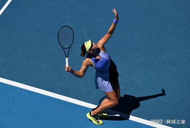 半岛体育全站-王美丽激战阿尼娃，卫冕冠军出局排名大跌，小白菜镜头上连画十字