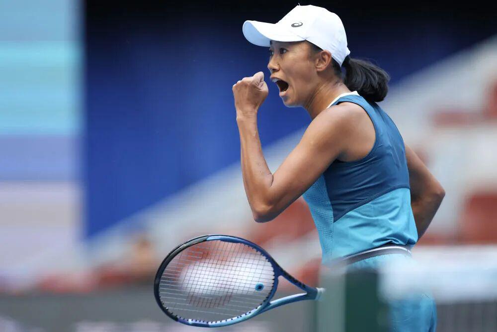 半岛体育-张帅/梅尔滕斯夺得澳网女双冠军：就像一场“起死回生”的英雄之战