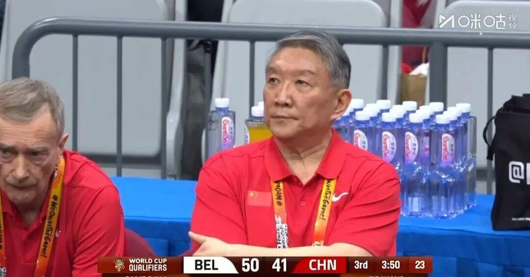 半岛体育入口-张子宇20分，中国女篮15分输球