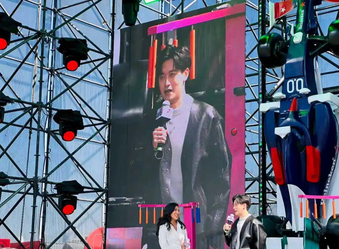 半岛体育-春日首发，全城联动！上海再启赛车盛宴