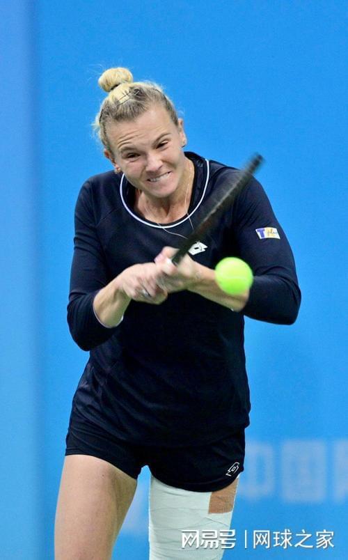 半岛体育全站-先失一盘又何妨！西尼亚科娃接连三场逆转取得职业生涯新突破
