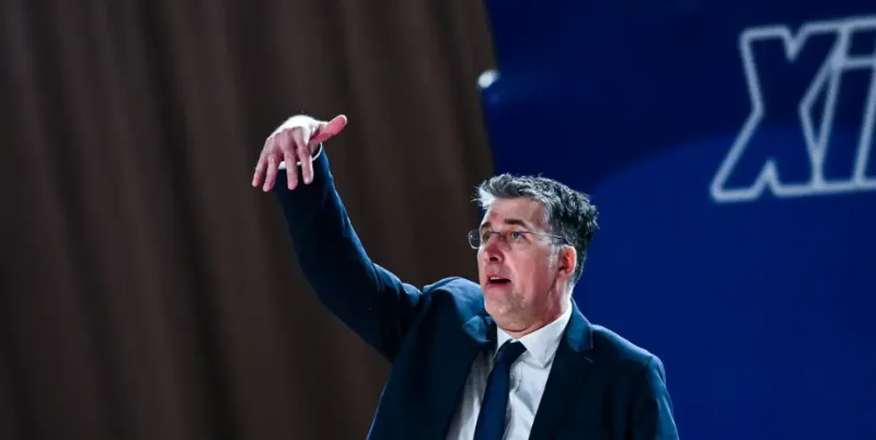 半岛体育 - 半岛体育官方网站 - Bandao AP-媒体人：新疆进攻端的整体性更好，这是格兰的功劳