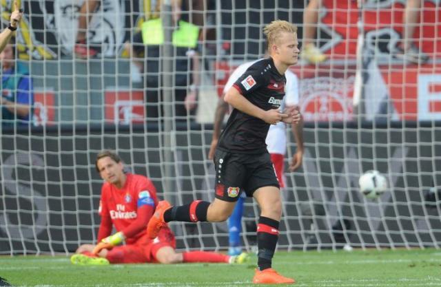 半岛体育全站-前一击制胜，后扑点零封，芬兰首胜谢两大药厂战将