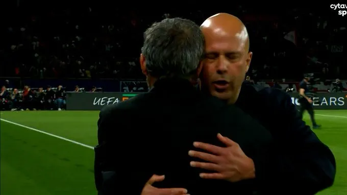 半岛体育-连负布莱顿曼城巴黎，利物浦本赛季第三次遭遇三连败