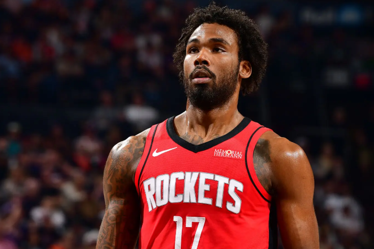 半岛体育-打出了现象级的表现！极不稳定的火箭锋线新星竟成为了关键人物？