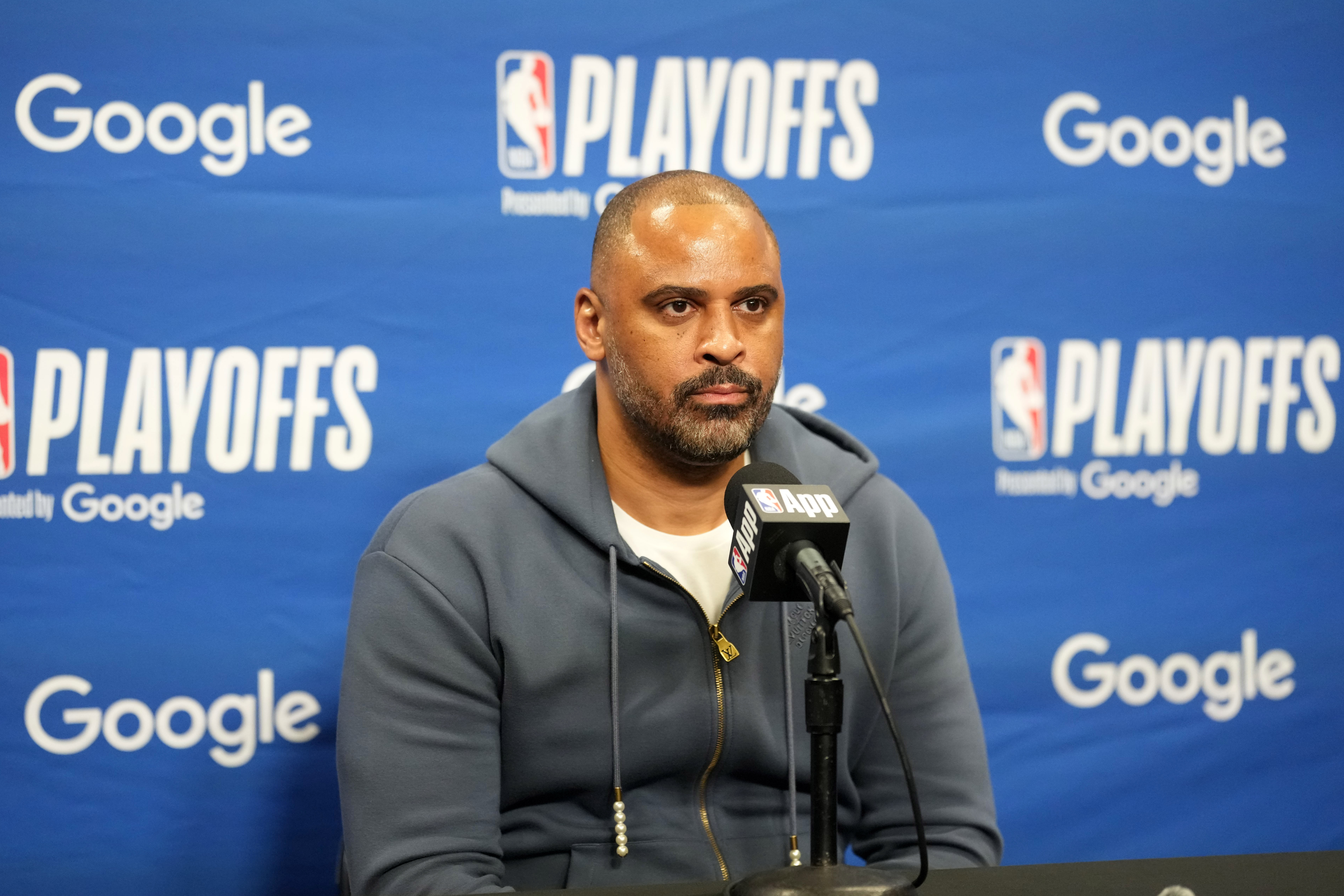 半岛体育入口-时间老人又输了！老詹精疲力竭仍拒投降 湖人展现关键时刻统治力